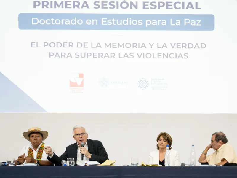 Primera sesión especial del Doctorado de Estudios para la Paz con Baltasar Garzón y Dolores Delgado Primera sesión especial del Doctorado de Estudios para la Paz con Baltasar Garzón y Dolores Delgado
