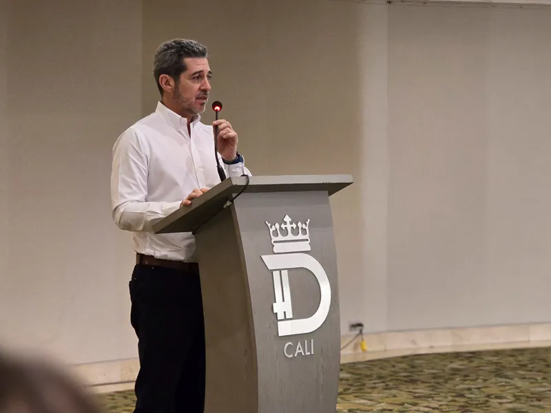 Fabián Osorio Tinoco, decano de la Facultad de Ciencias Económicas y Administrativas